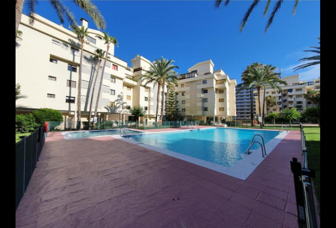 Appartement te koop in La Carihuela - Los Nidos (Torremolinos)